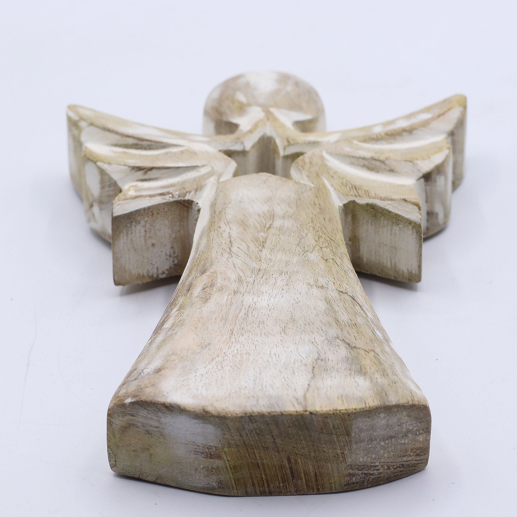 Mango Wood Angel - Whitewash with Star Cut Out 18cm