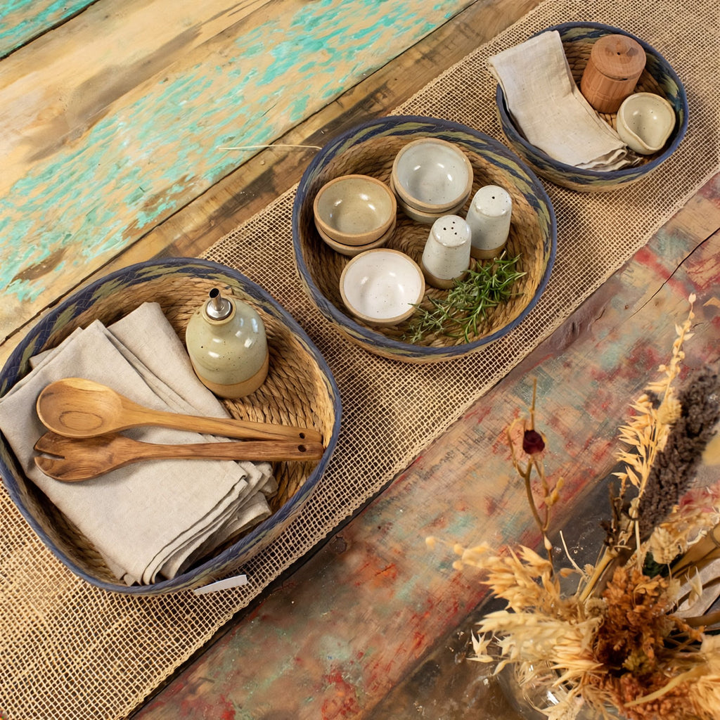 Seagrass & Straw Tray Baskets – Natural Green & Blue